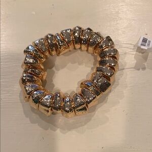 Gold  Chunky Bracelet NWT